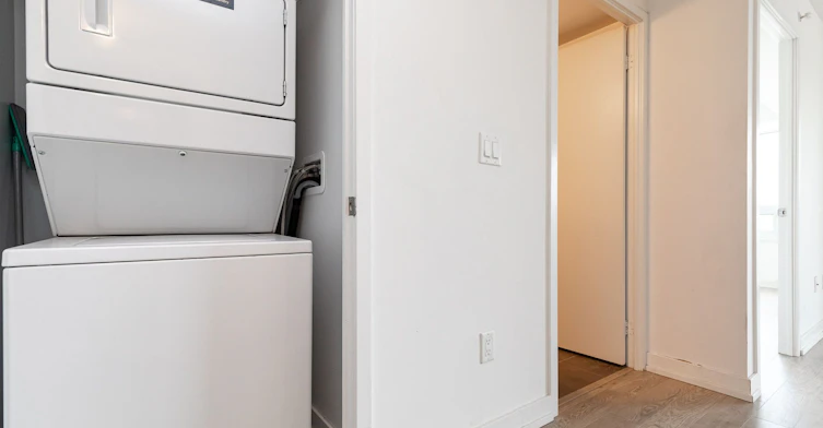 1808-1410 Dupont Street, Toronto, ON, M6H 0B6 - 9