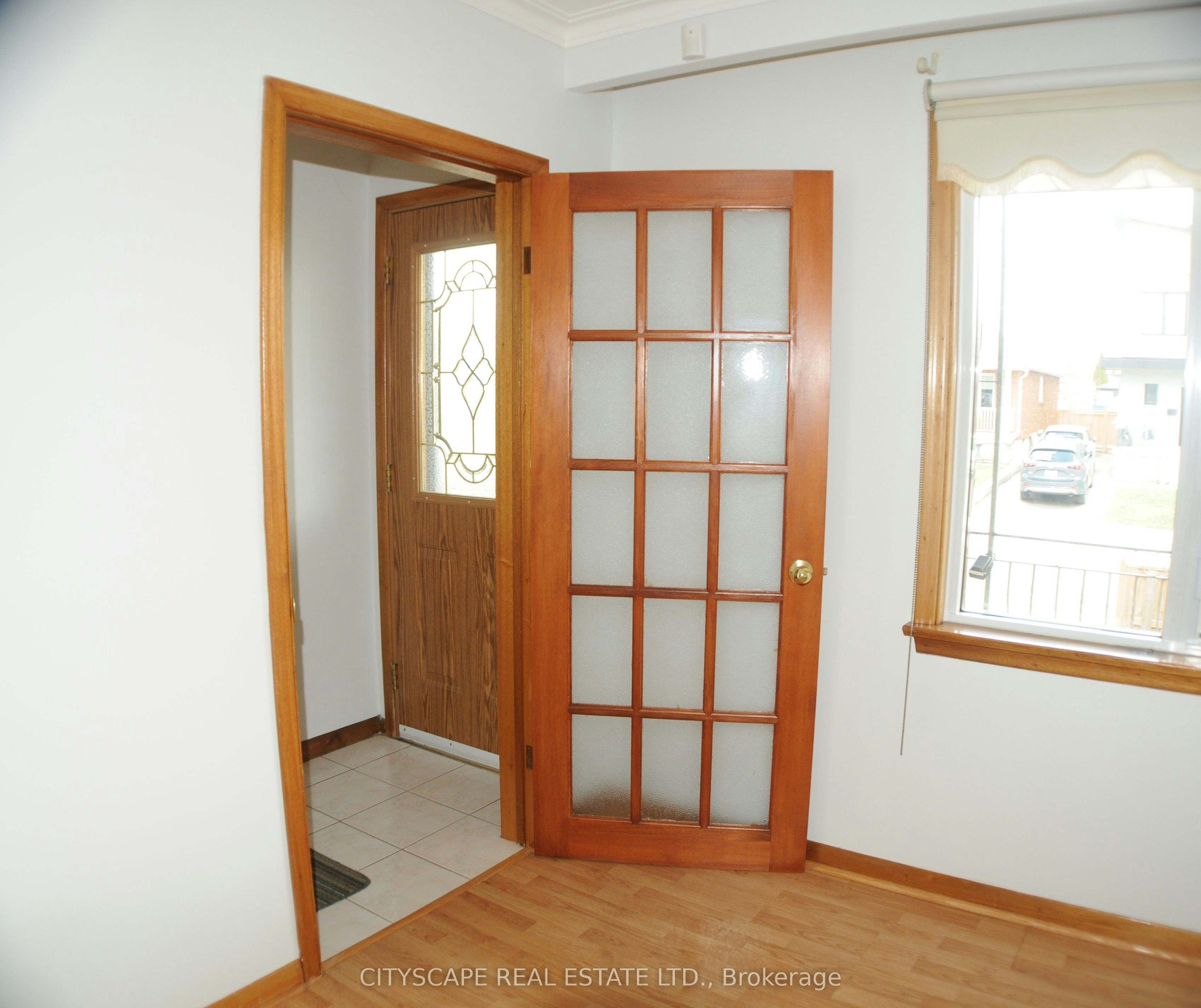 Upper floor-49 Algoma Street, Toronto, ON, M8Y 1C4 - 5