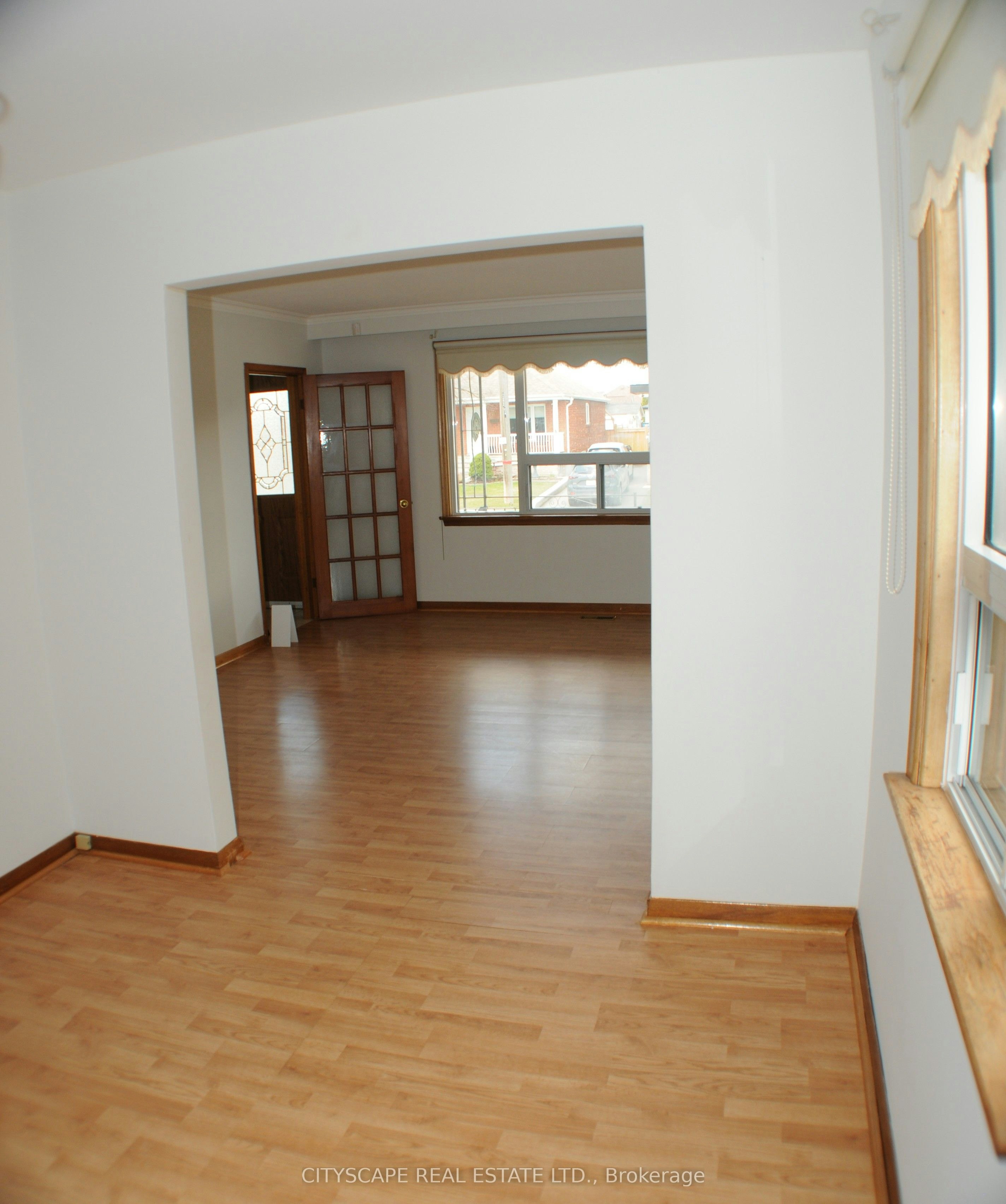 Upper floor-49 Algoma Street, Toronto, ON, M8Y 1C4 - 6