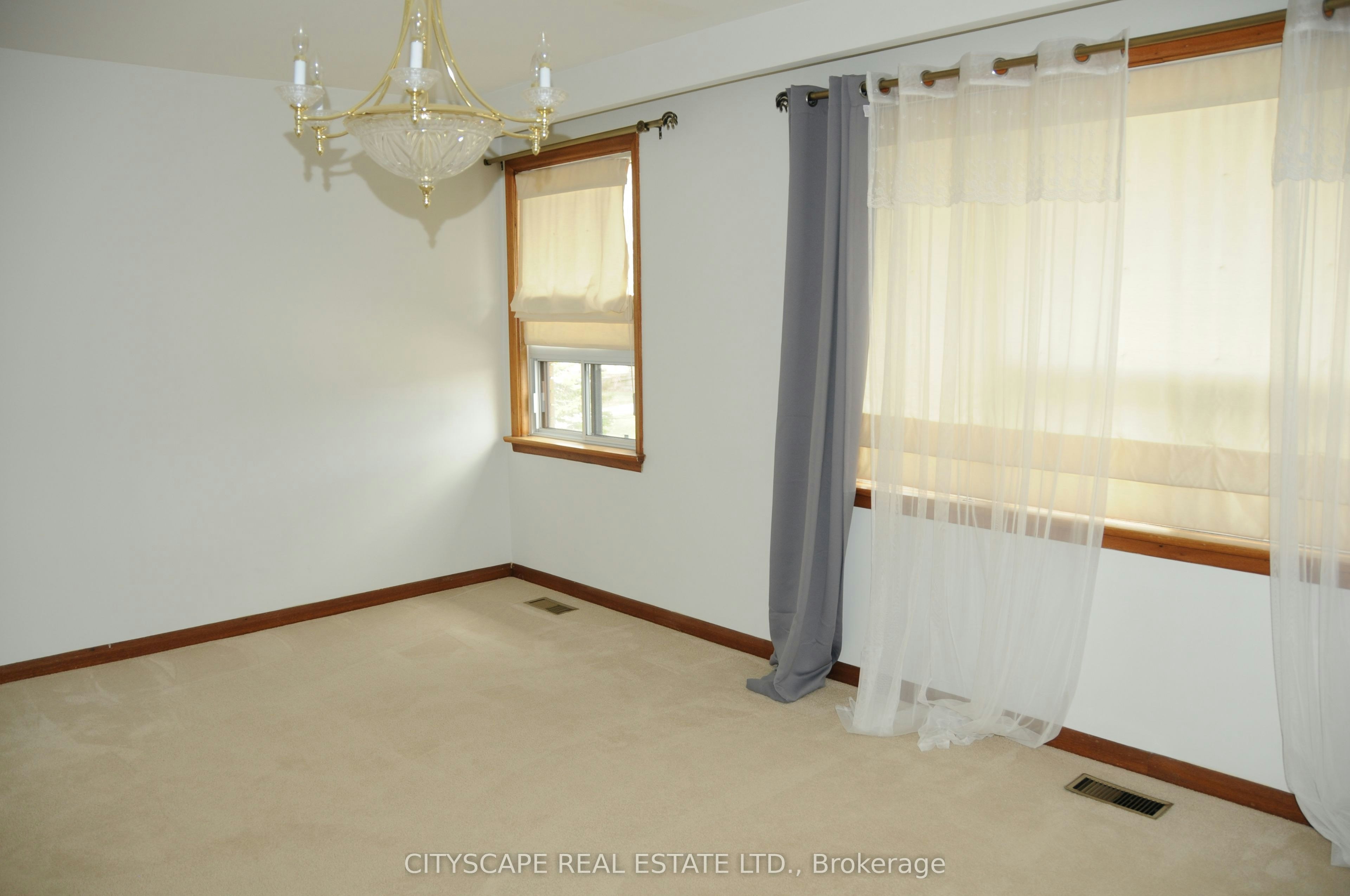 Upper floor-49 Algoma Street, Toronto, ON, M8Y 1C4 - 19