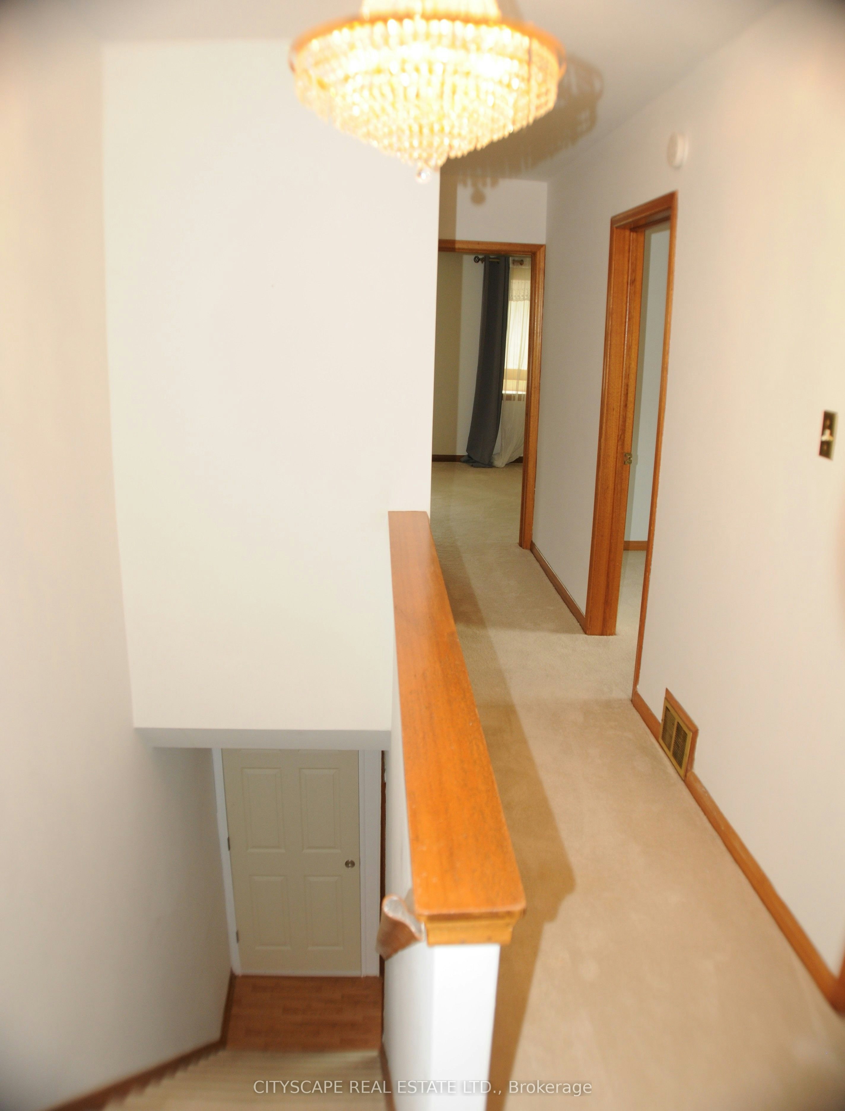 Upper floor-49 Algoma Street, Toronto, ON, M8Y 1C4 - 17