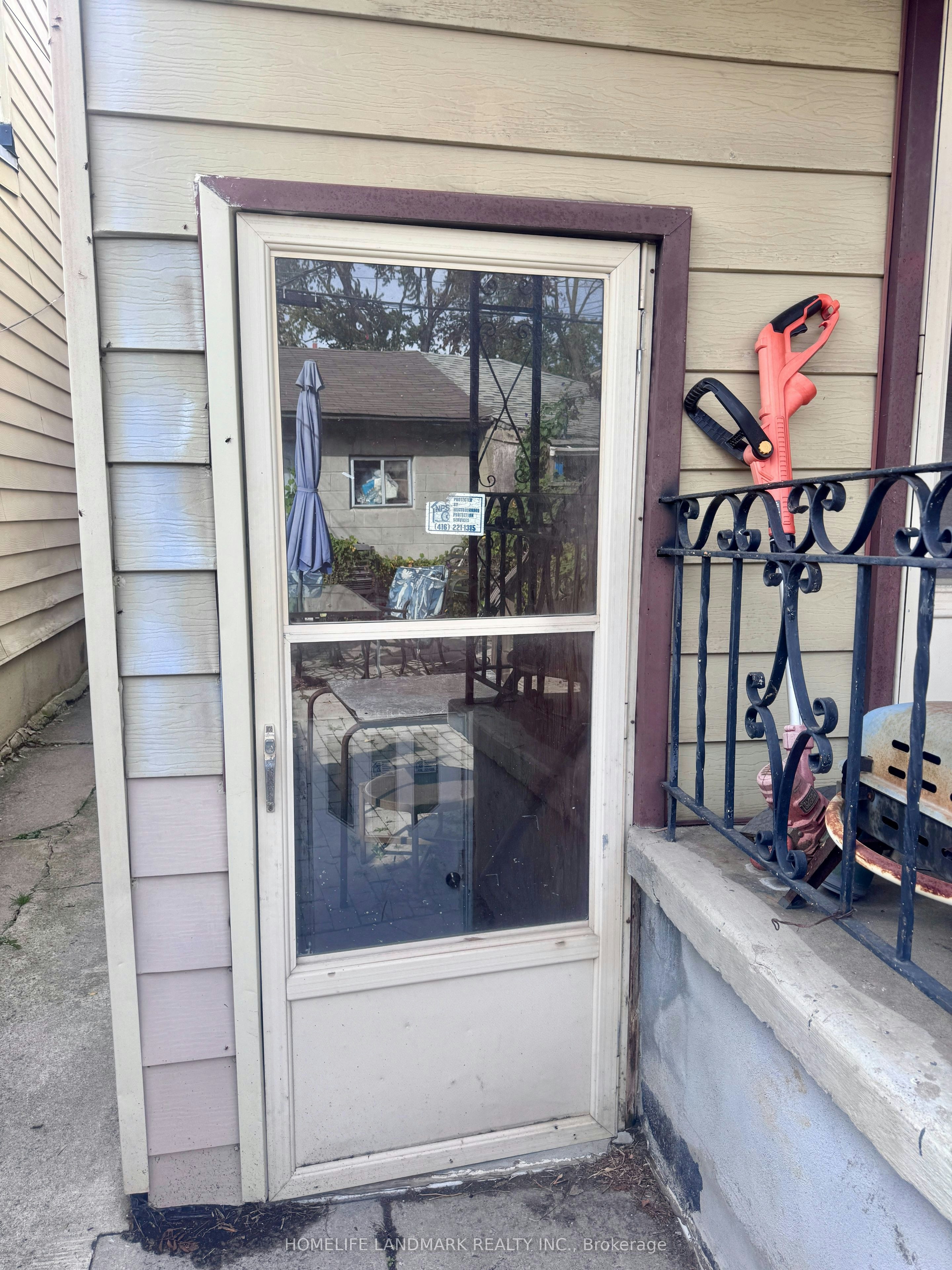 Lower-415 Delaware Avenue, Toronto, ON, M6H 2V1 - 8