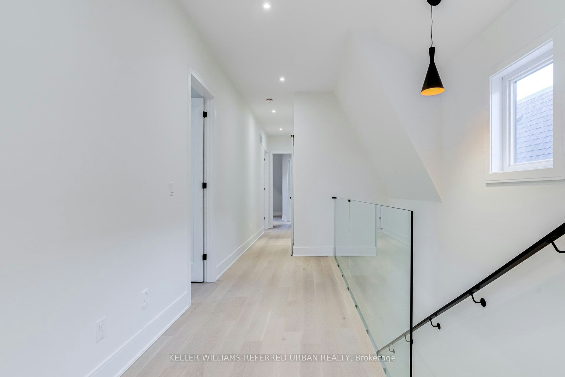 45 Benson Avenue, Mississauga, ON, L5H 2P3 - 30
