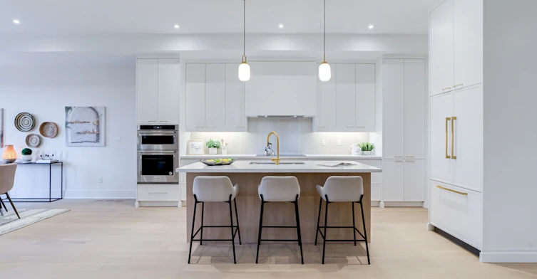 45 Benson Avenue, Mississauga, ON, L5H 2P3 - 14