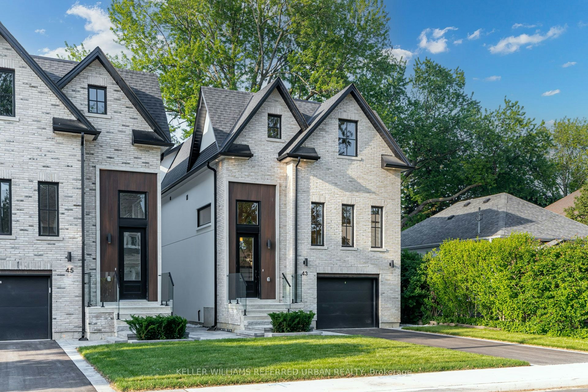 45 Benson Avenue, Mississauga, ON, L5H 2P3