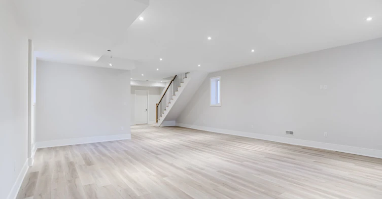 45 Benson Avenue, Mississauga, ON, L5H 2P3 - 36