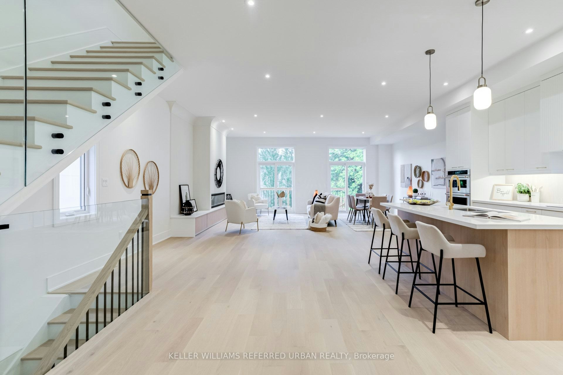 45 Benson Avenue, Mississauga, ON, L5H 2P3 - 13
