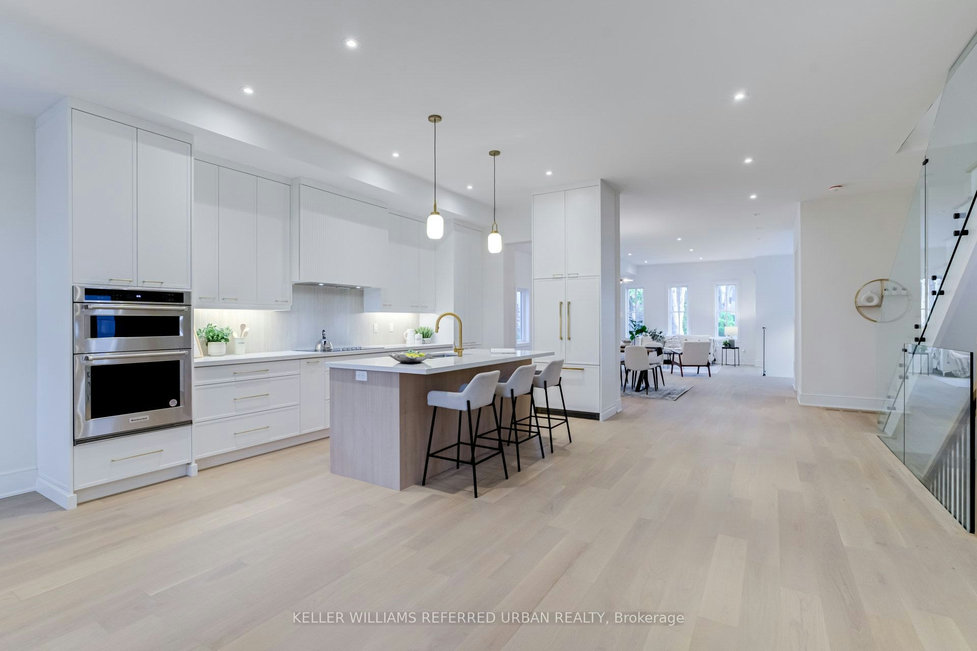 45 Benson Avenue, Mississauga, ON, L5H 2P3 - 18