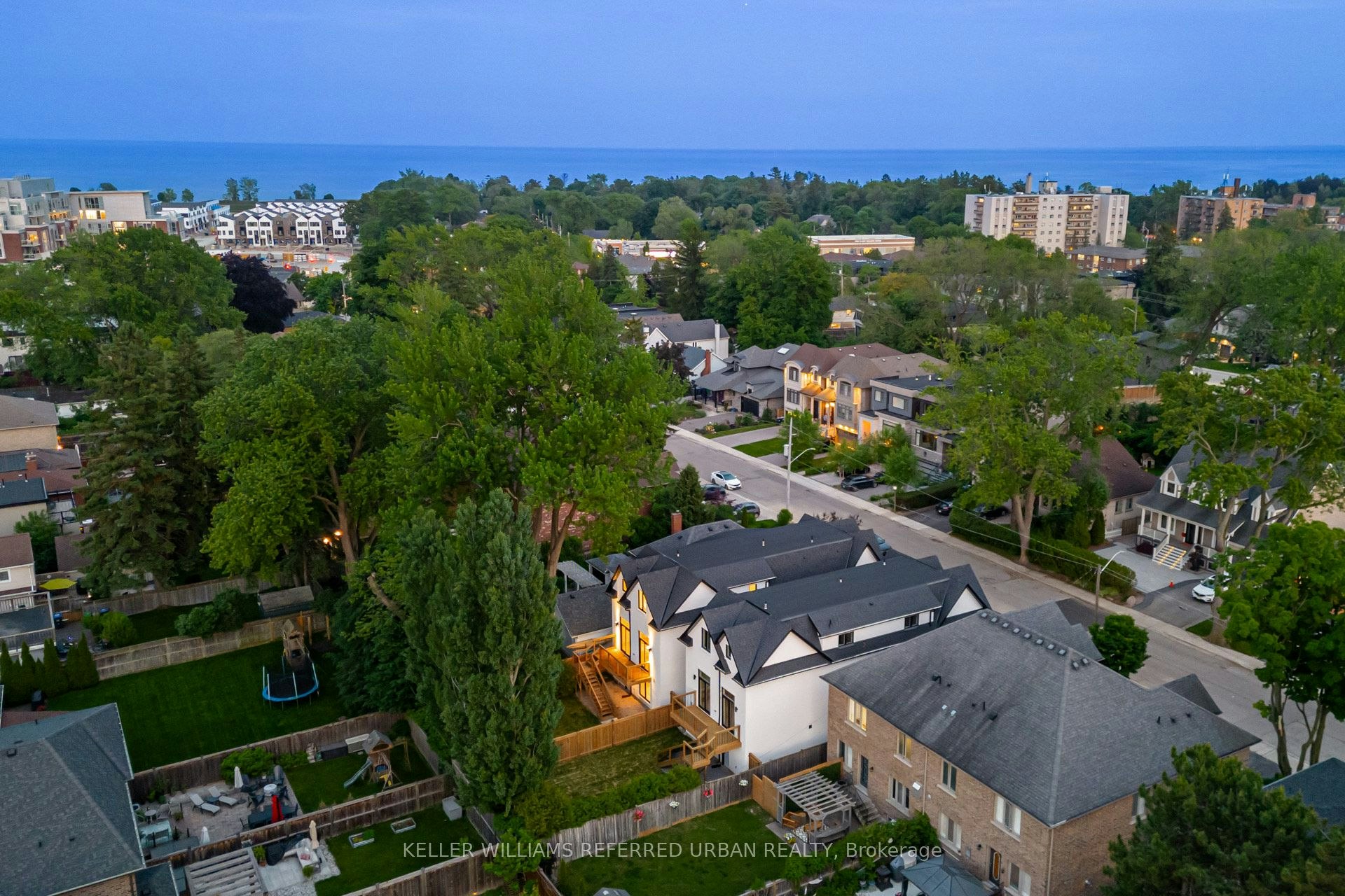45 Benson Avenue, Mississauga, ON, L5H 2P3 - 39