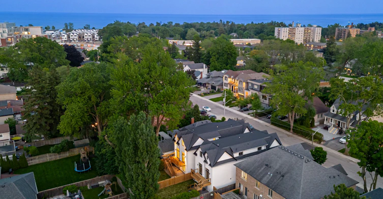 45 Benson Avenue, Mississauga, ON, L5H 2P3 - 39