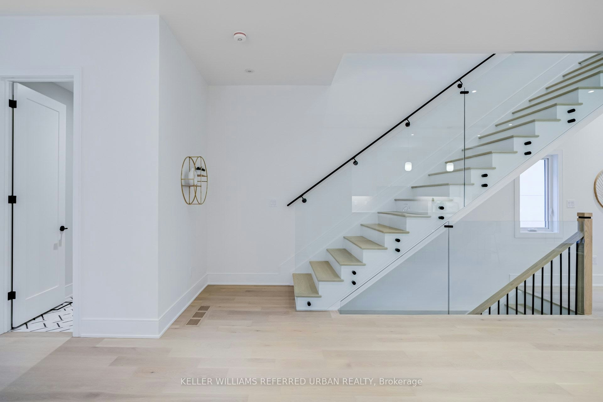 45 Benson Avenue, Mississauga, ON, L5H 2P3 - 23