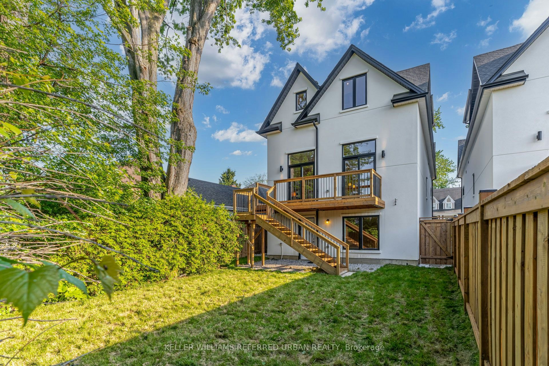 45 Benson Avenue, Mississauga, ON, L5H 2P3 - 38