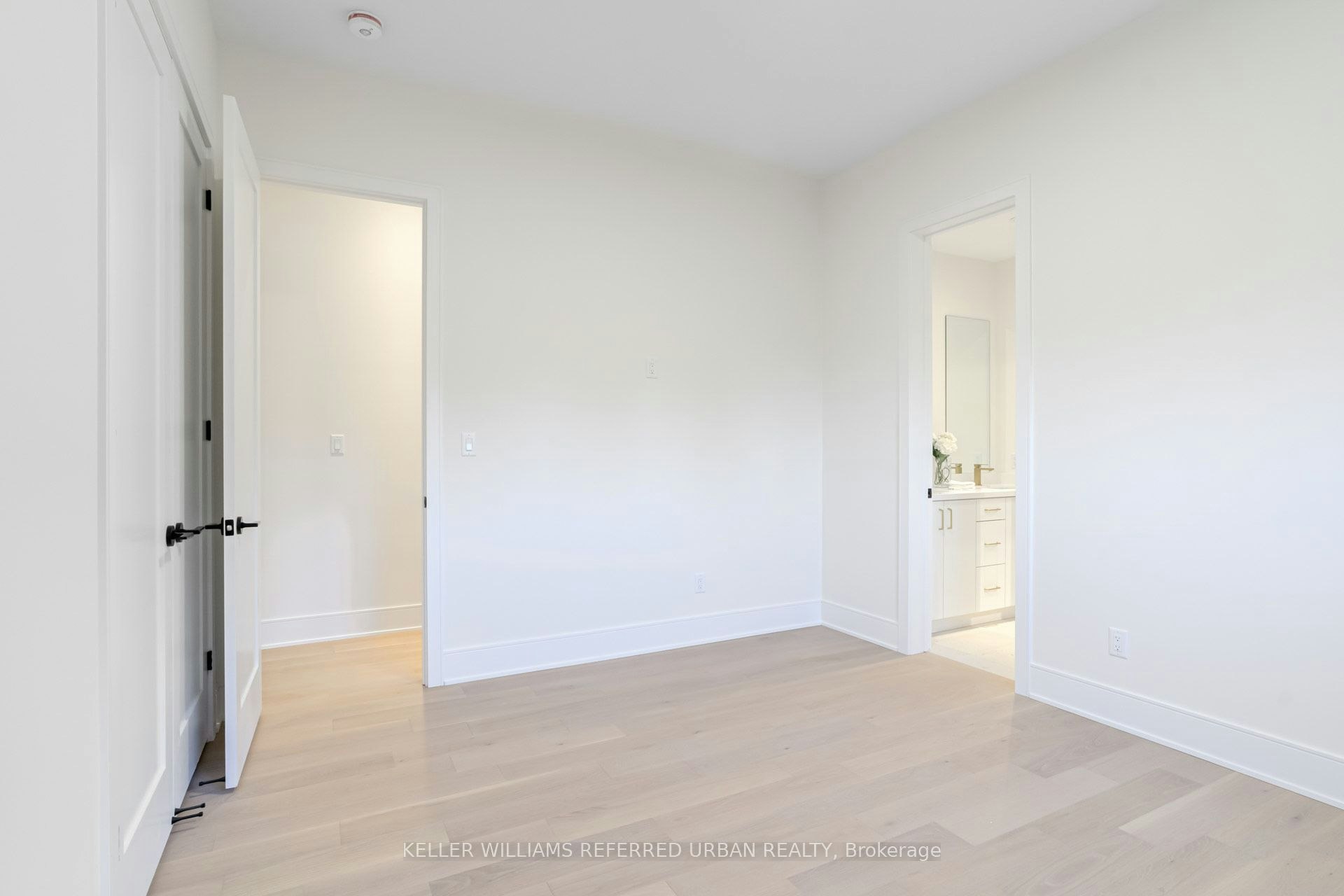 45 Benson Avenue, Mississauga, ON, L5H 2P3 - 34