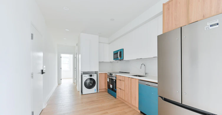 228 Emerson Ave Avenue, Toronto, ON, M6H 3T6 - 8