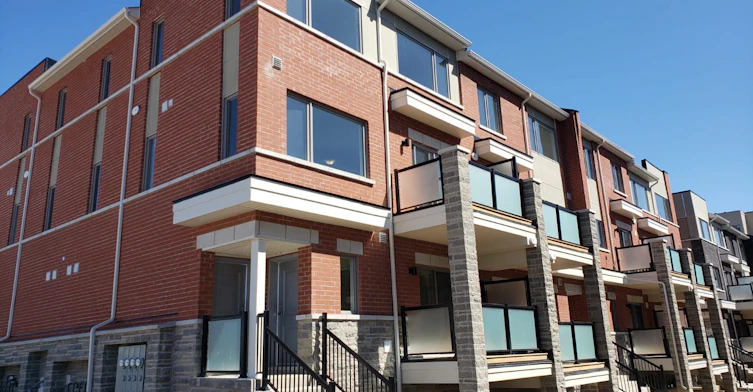 1-230 Lagerfeld Drive, Brampton, ON, L7A 5G9