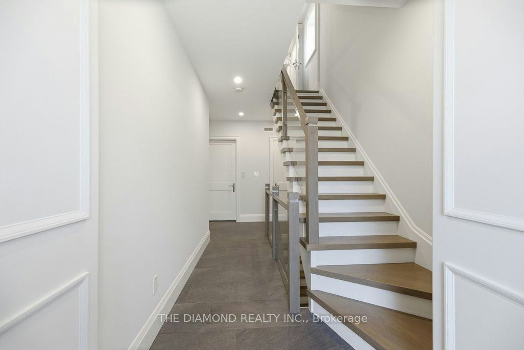 188 Westminster Avenue, Toronto, ON, M6R 1P1 - 3
