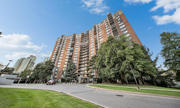 701-20 Mississauga Valley Boulevard