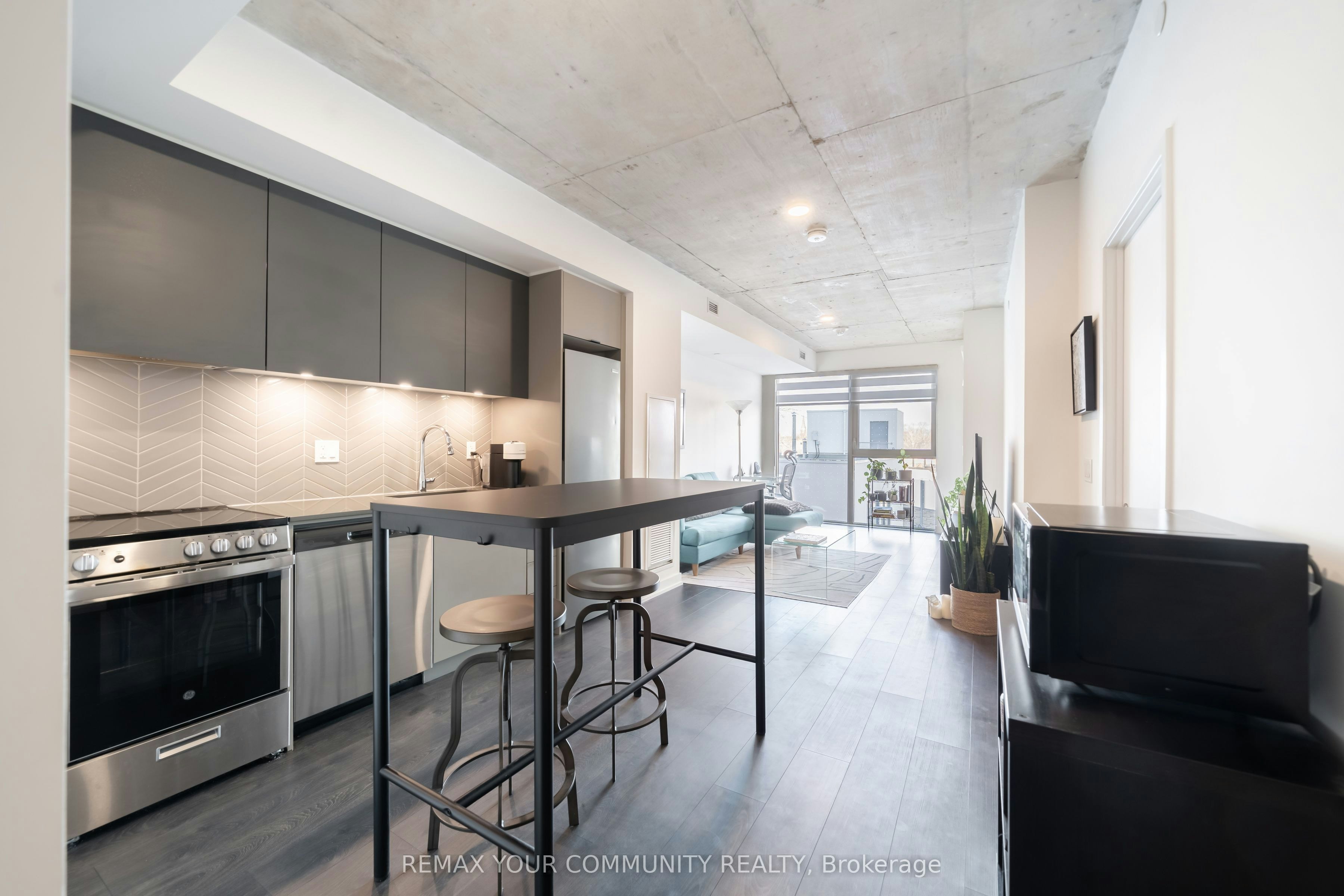 310-57 Brock Avenue, Toronto, ON, M6K 0H3 - 6