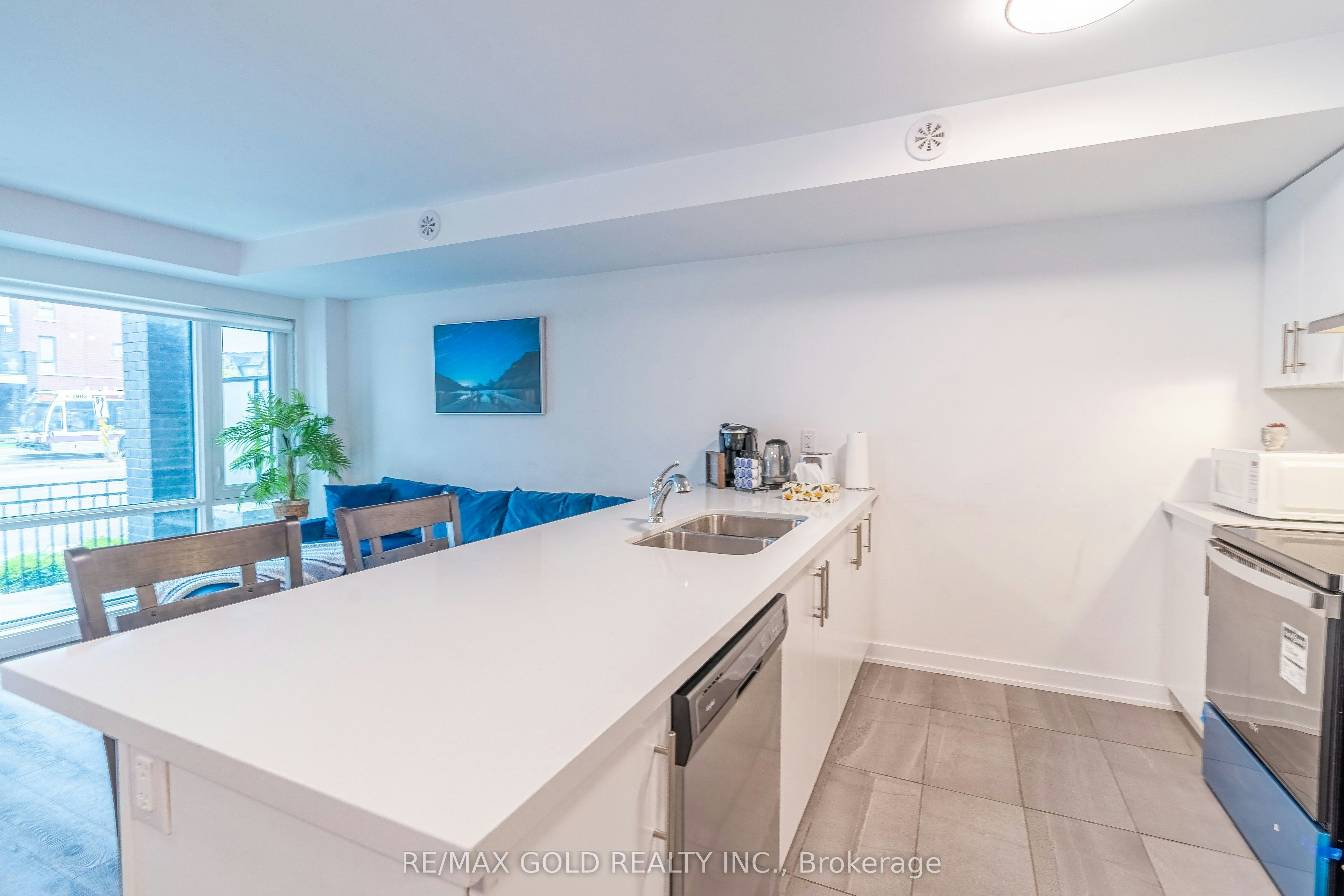 13-175 Veterans Drive, Brampton, ON, L7A 5L2 - 9