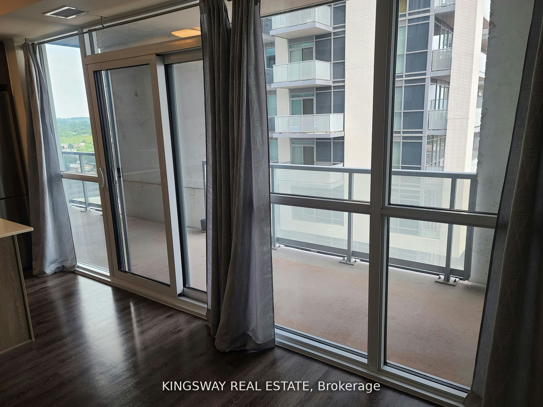 2087 Fairview Street, Burlington, ON, L7R 0E5 - 16