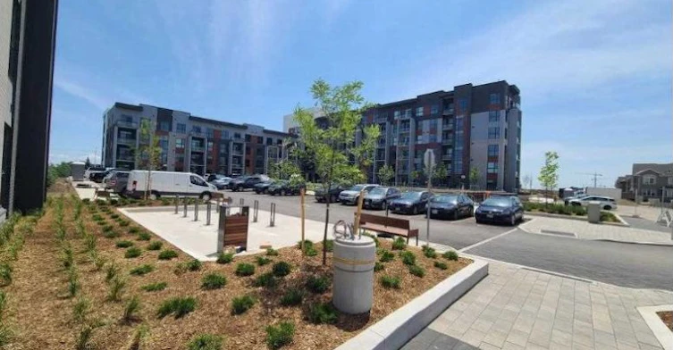 301-50 Kaitting Trail, Oakville, ON, L6M 5N3 - 2