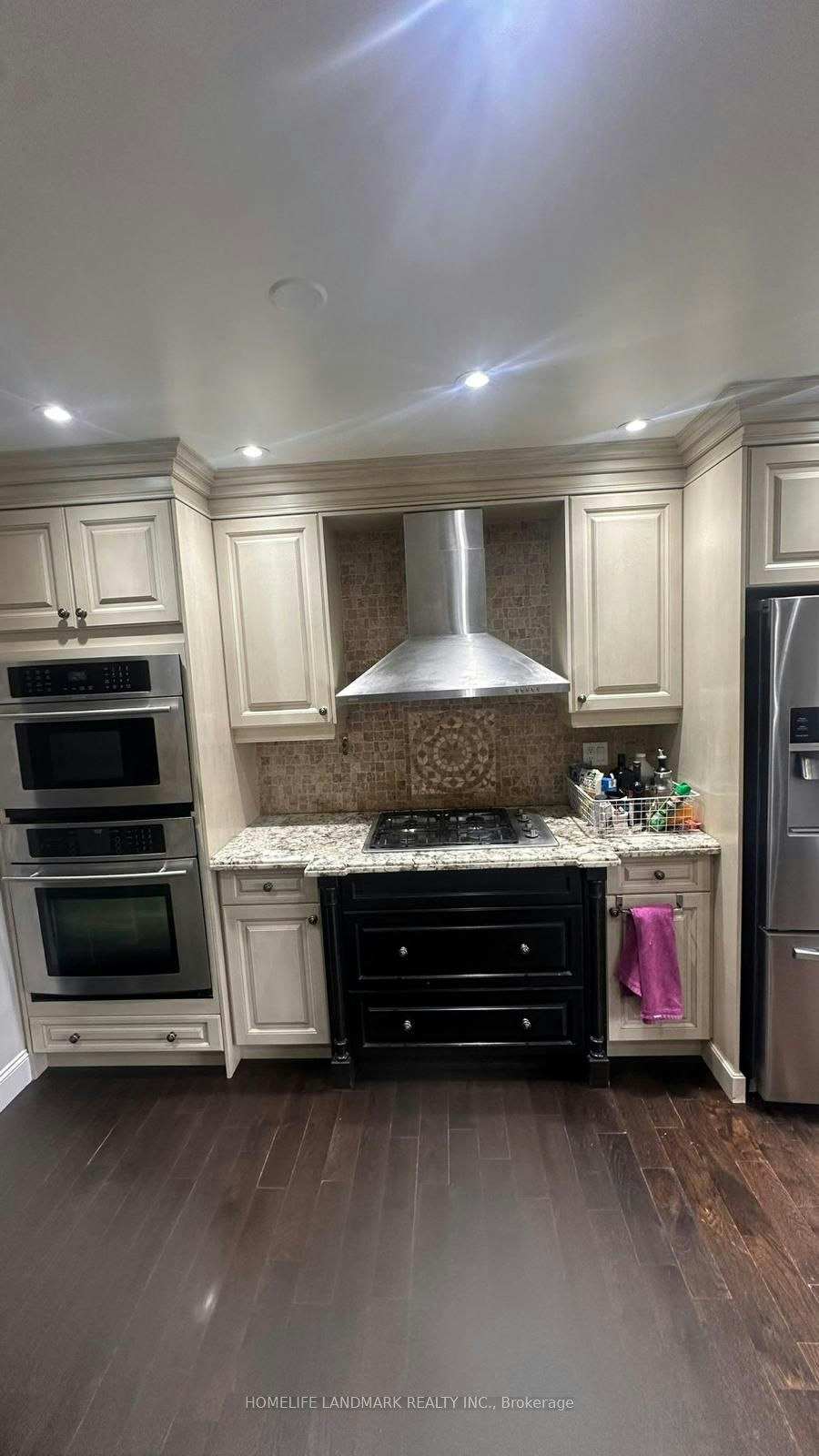 7100 Walworth Court, Mississauga, ON, L5N 7L4 - 9