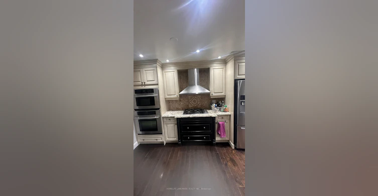 7100 Walworth Court, Mississauga, ON, L5N 7L4 - 9