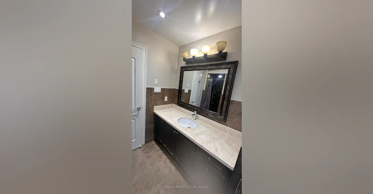 7100 Walworth Court, Mississauga, ON, L5N 7L4 - 32