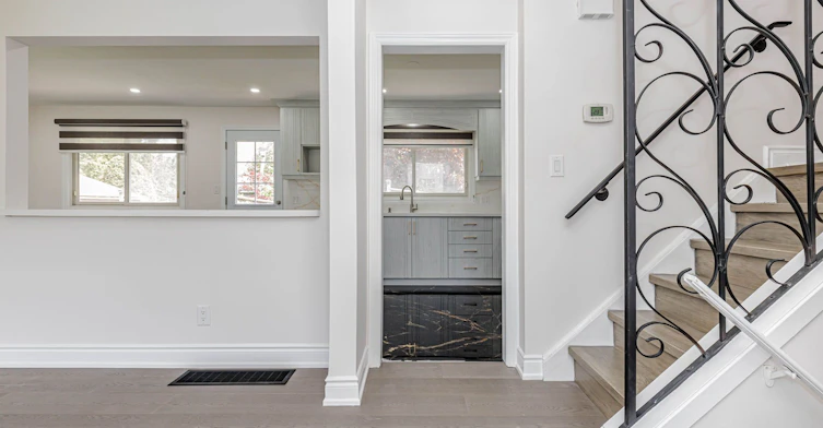 UPPER-5154 New Street, Burlington, ON, L7L 1V4 - 7