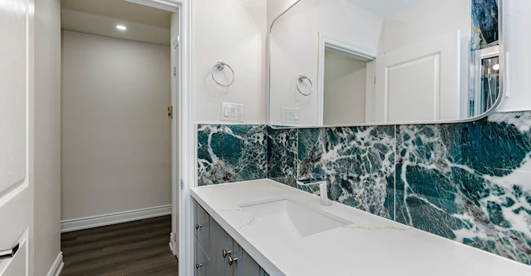 UPPER-5154 New Street, Burlington, ON, L7L 1V4 - 8