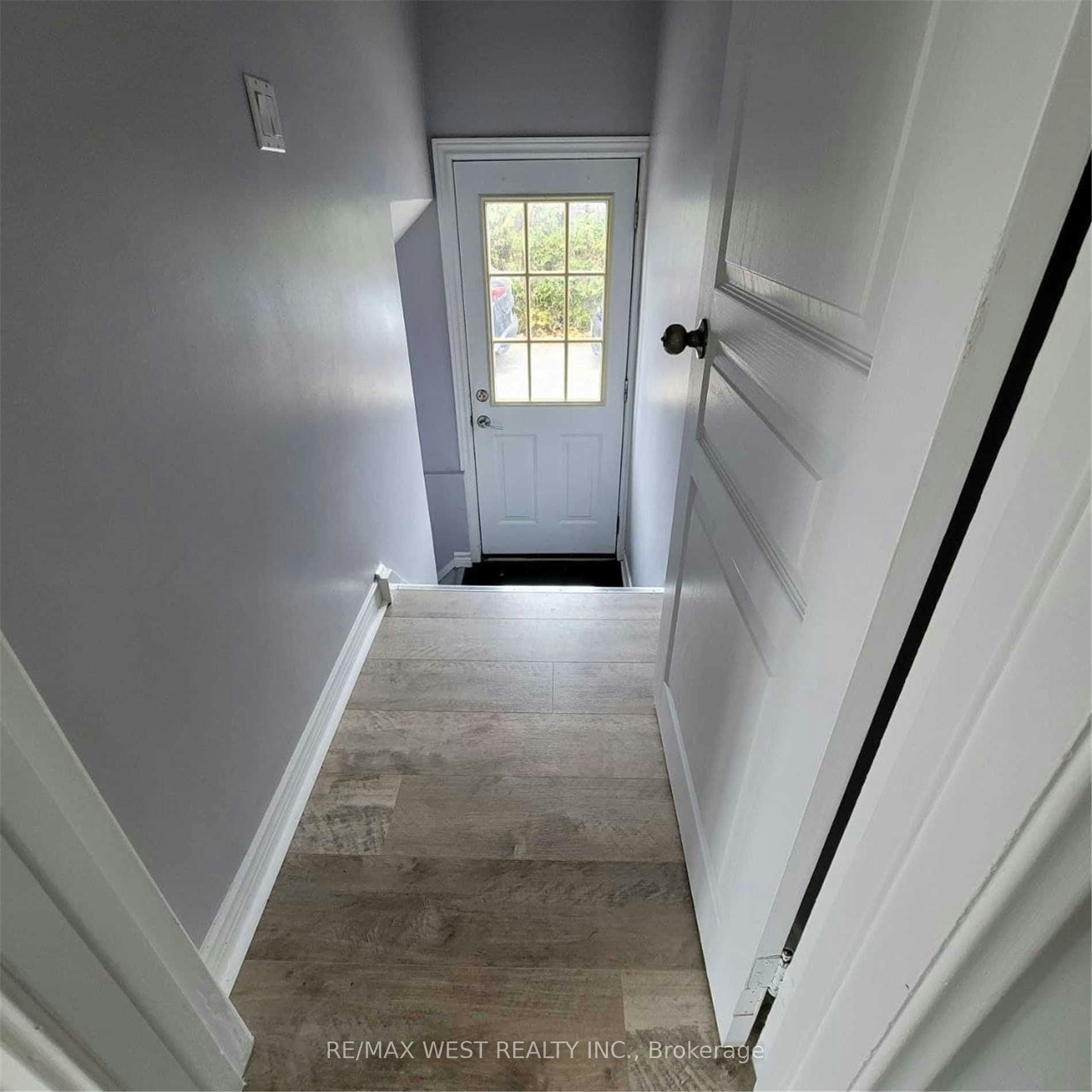 245 Kingsleigh Court, Milton, ON, L9T 1X6 - 12