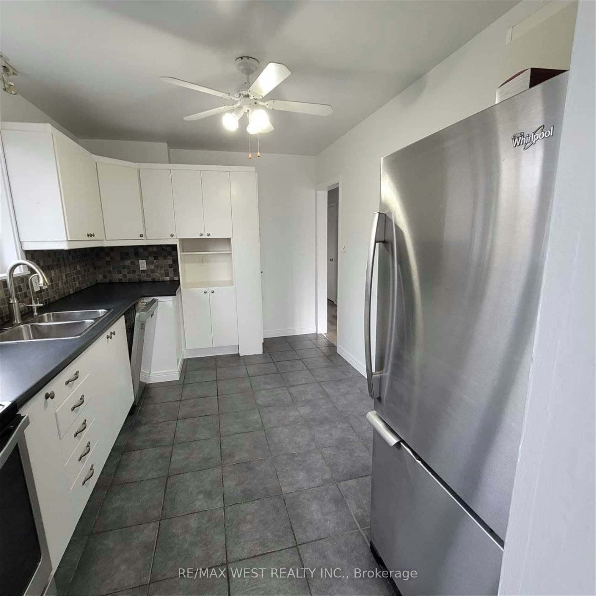 245 Kingsleigh Court, Milton, ON, L9T 1X6 - 8