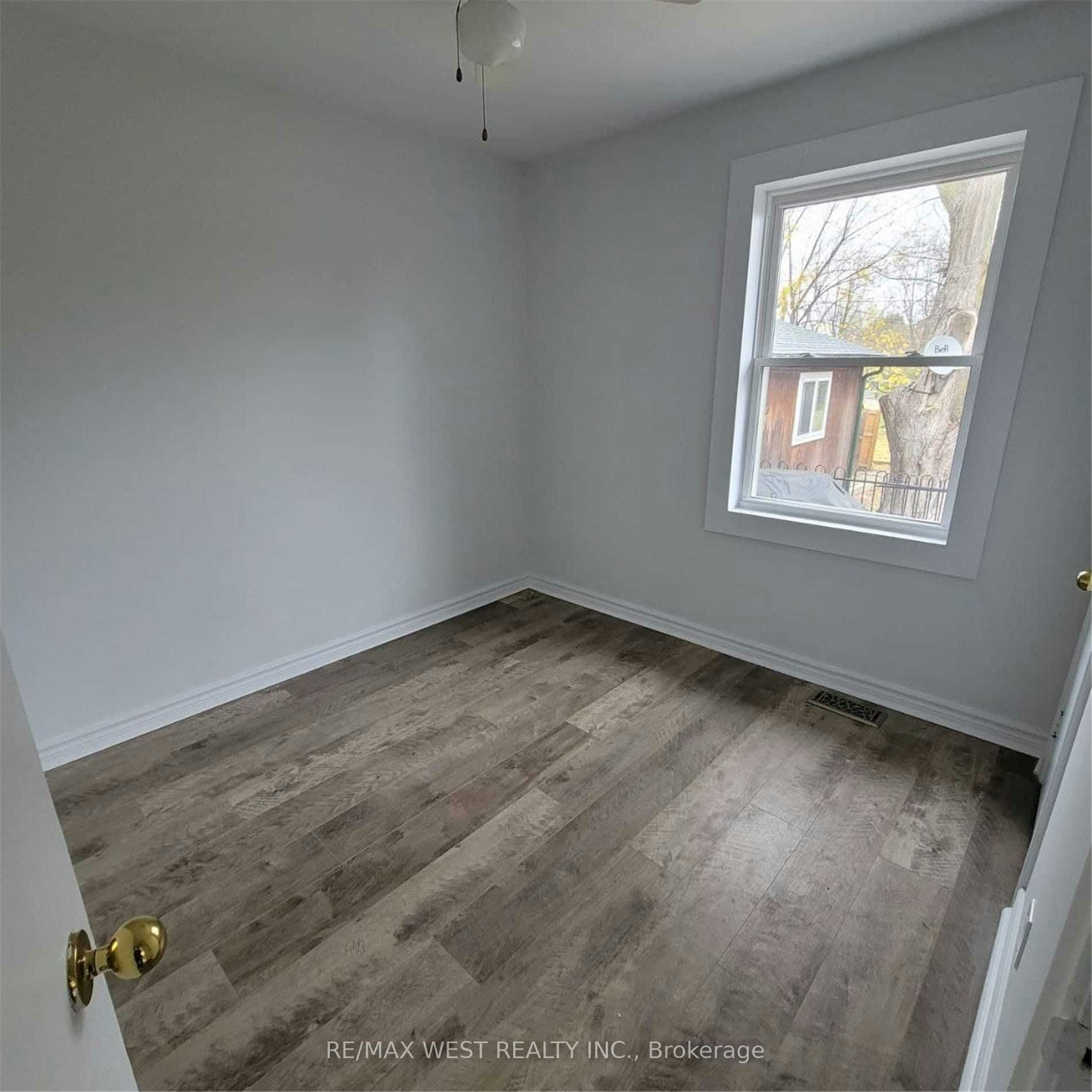 245 Kingsleigh Court, Milton, ON, L9T 1X6 - 6