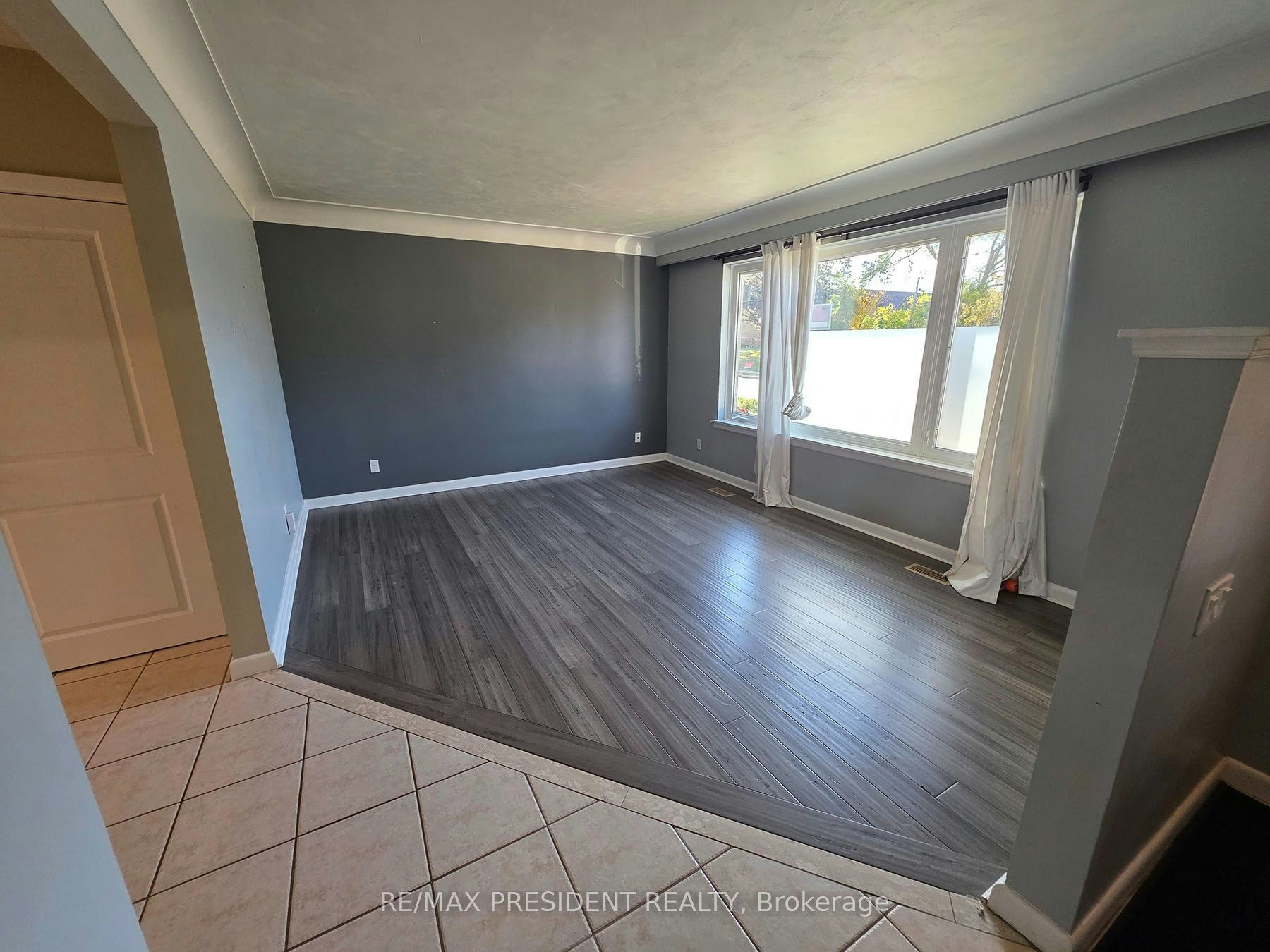 (Upper)-2280 Mountainside Drive, Burlington, ON, L7P 1B7 - 4