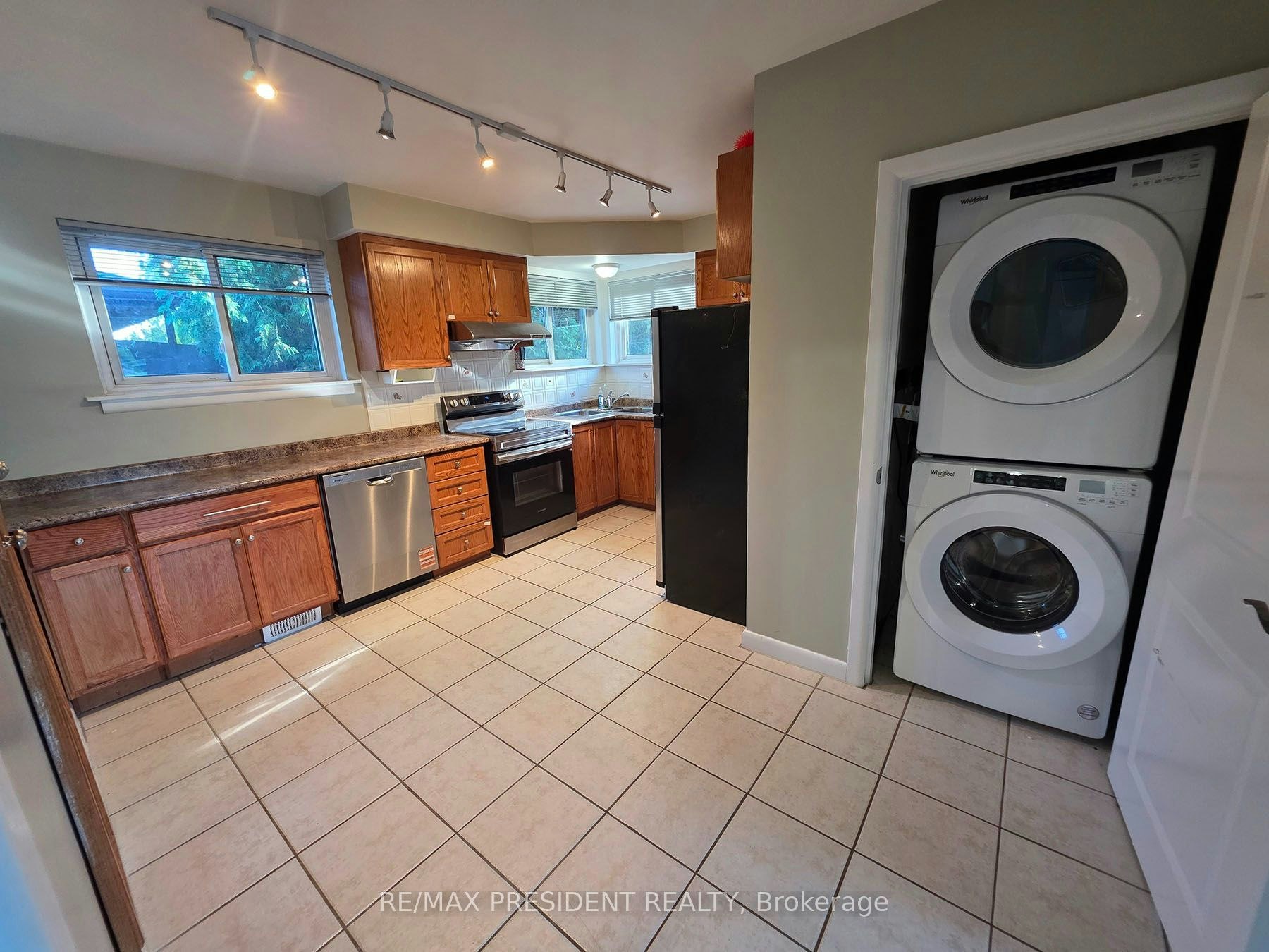 (Upper)-2280 Mountainside Drive, Burlington, ON, L7P 1B7 - 9