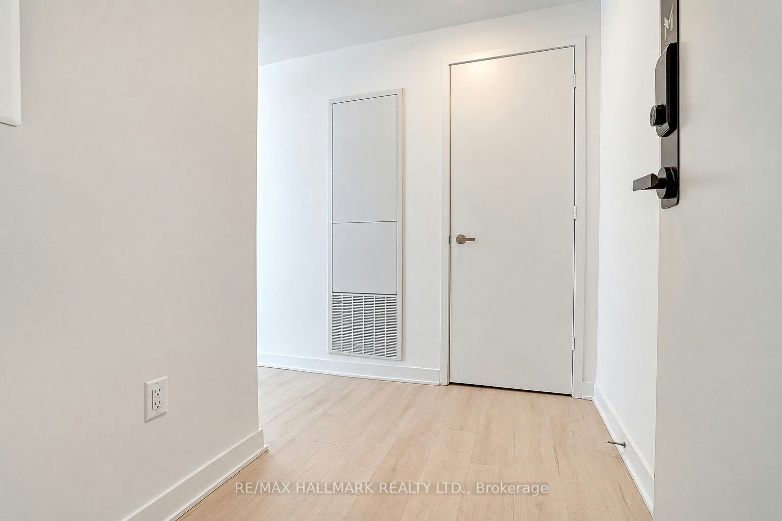 5504-3900 Confederation Parkway, Mississauga, ON, L5B 0M3 - 29