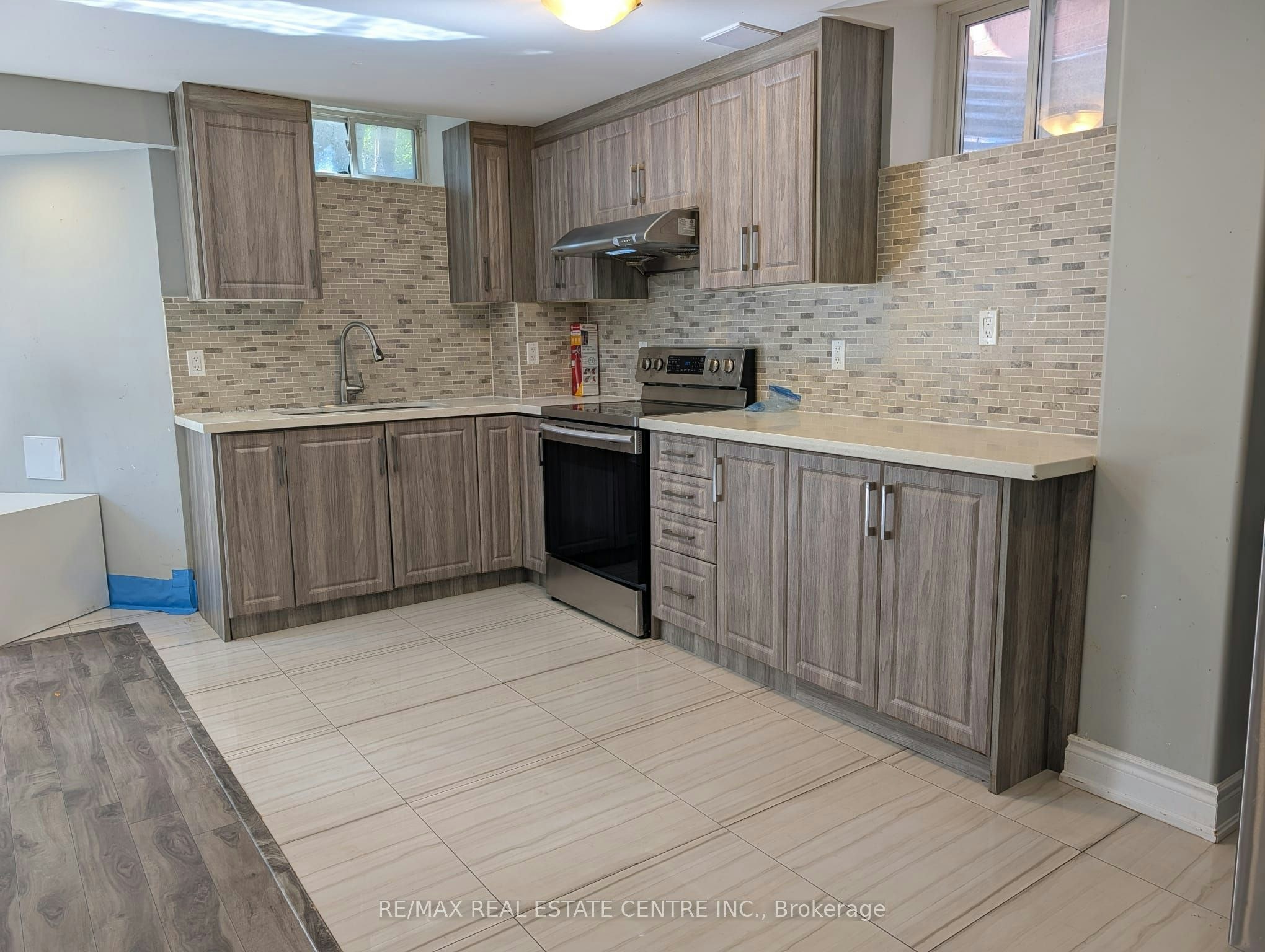 BSMT-70 Showboat Crescent, Brampton, ON, L6V 4R4 - 15