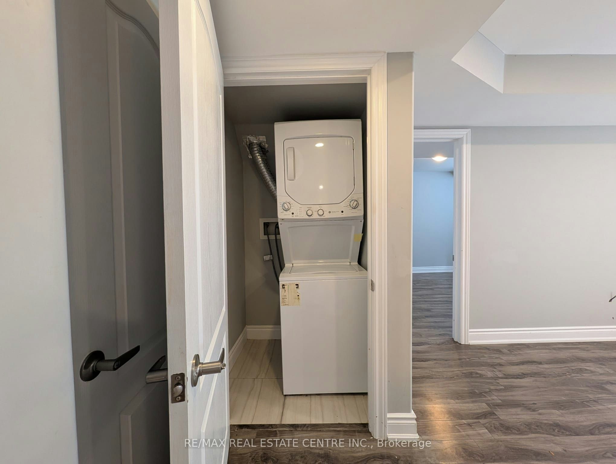 BSMT-70 Showboat Crescent, Brampton, ON, L6V 4R4 - 4