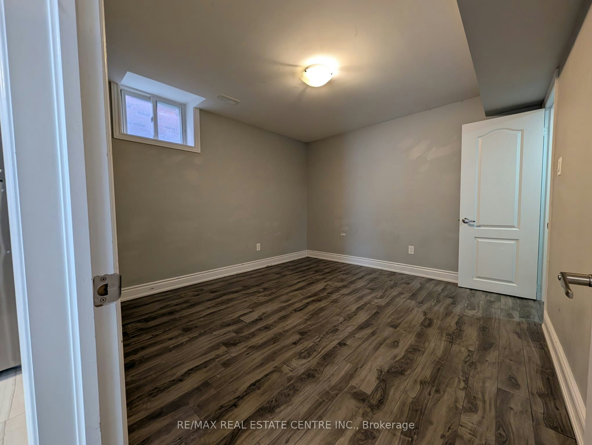 BSMT-70 Showboat Crescent, Brampton, ON, L6V 4R4 - 3