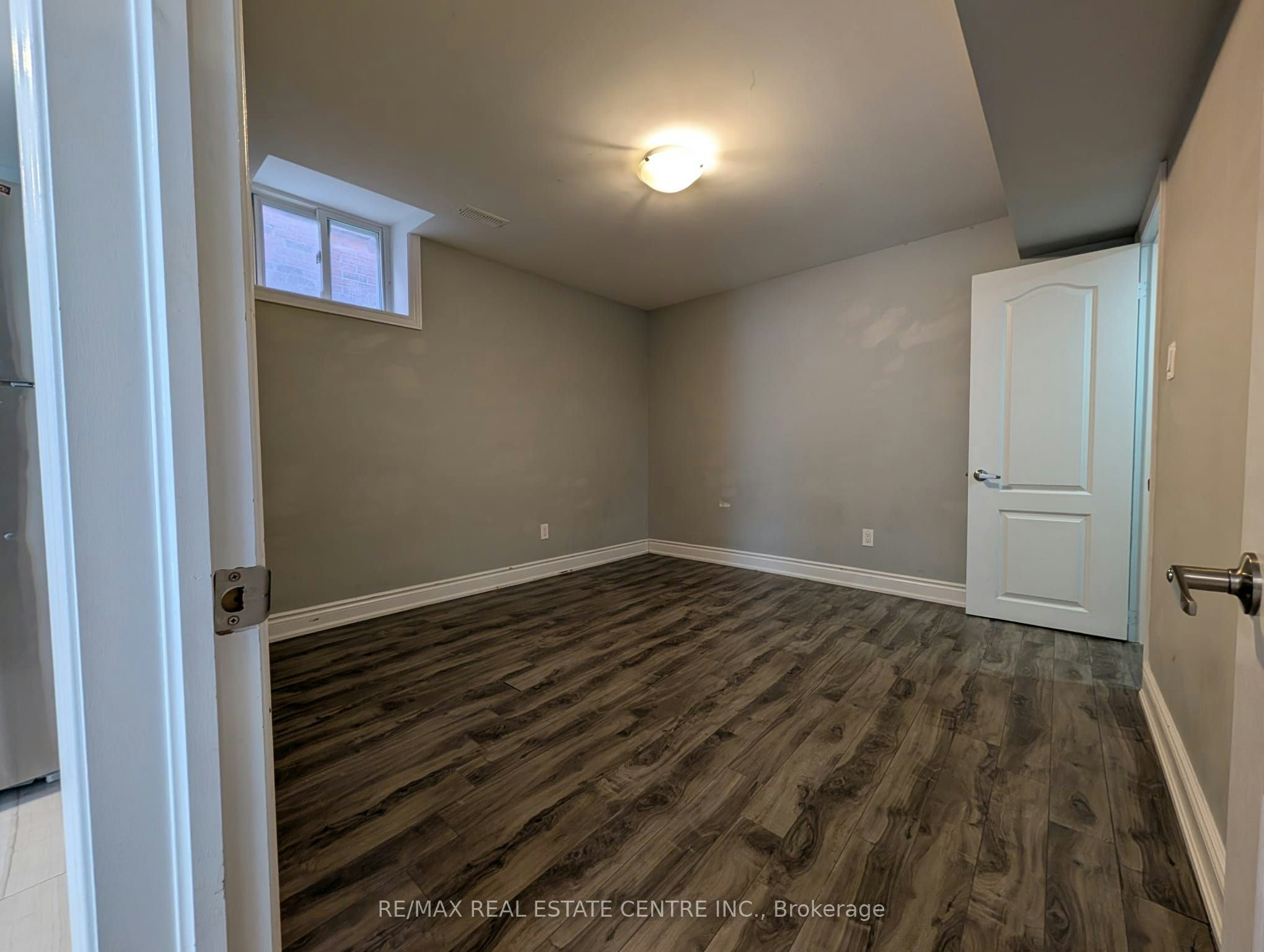 BSMT-70 Showboat Crescent, Brampton, ON, L6V 4R4 - 11