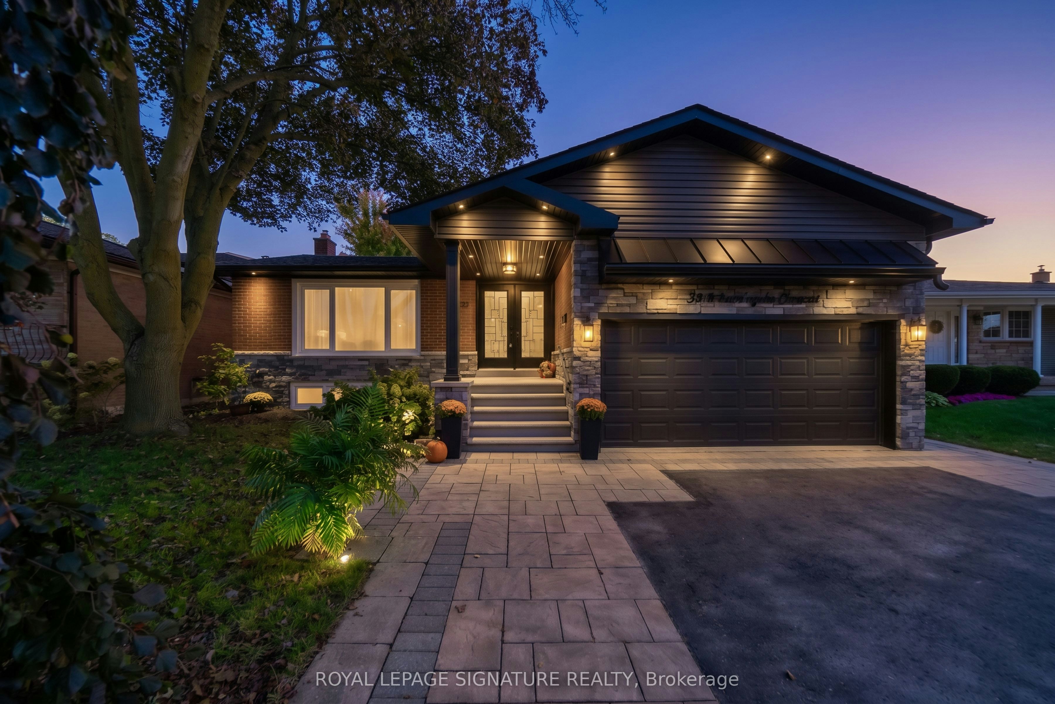 3510 Burningelm Crescent, Mississauga, ON, L4Y 3L1