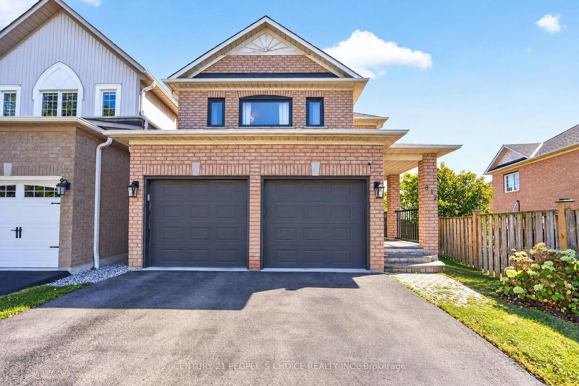 812 Knotty Pine Grove, Mississauga, ON, L5W 1K5