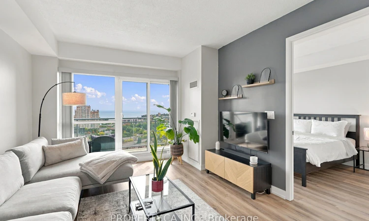 2029-165 Legion Road N