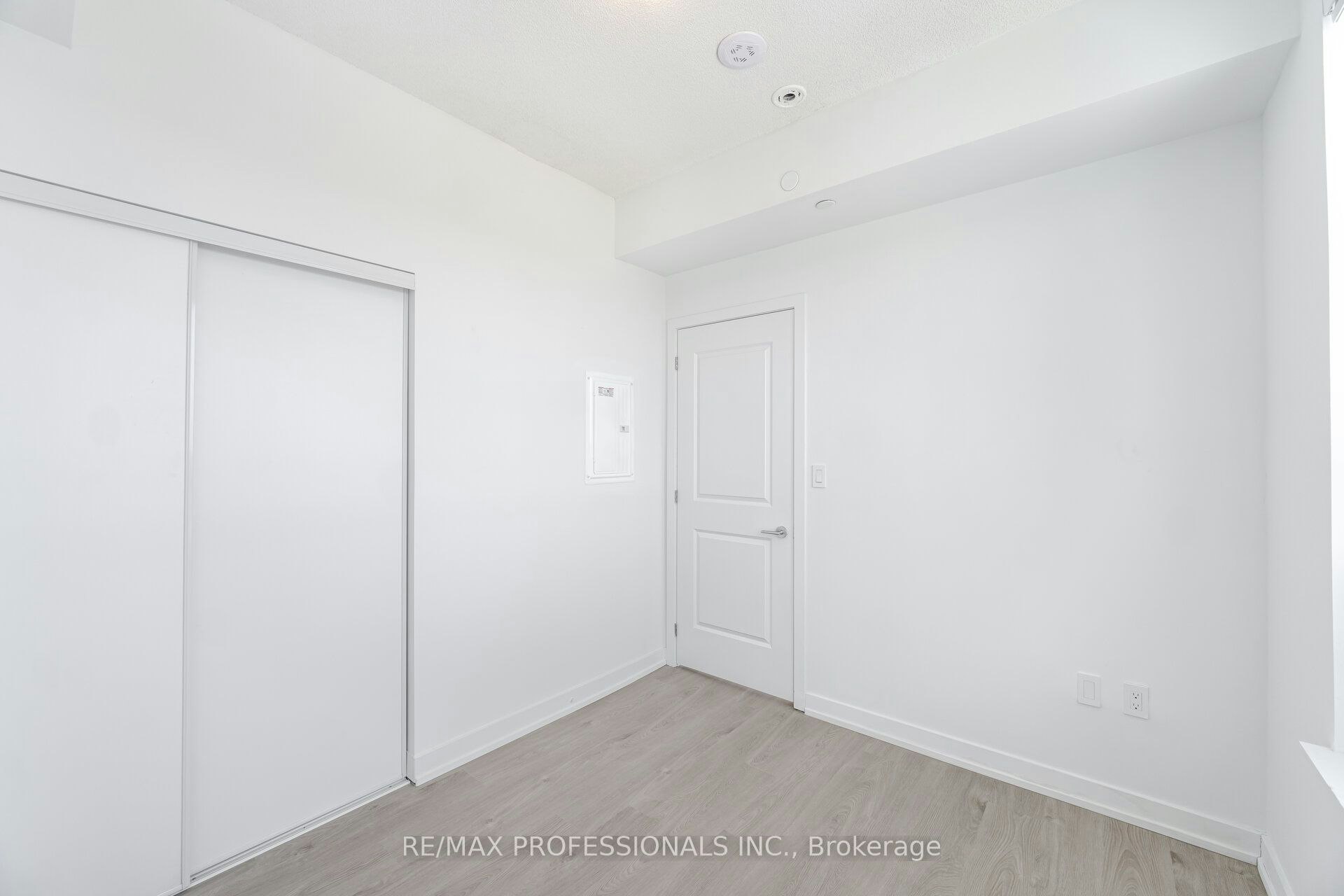 903-556 Marlee Avenue, Toronto, ON, M6B 0B1 - 30