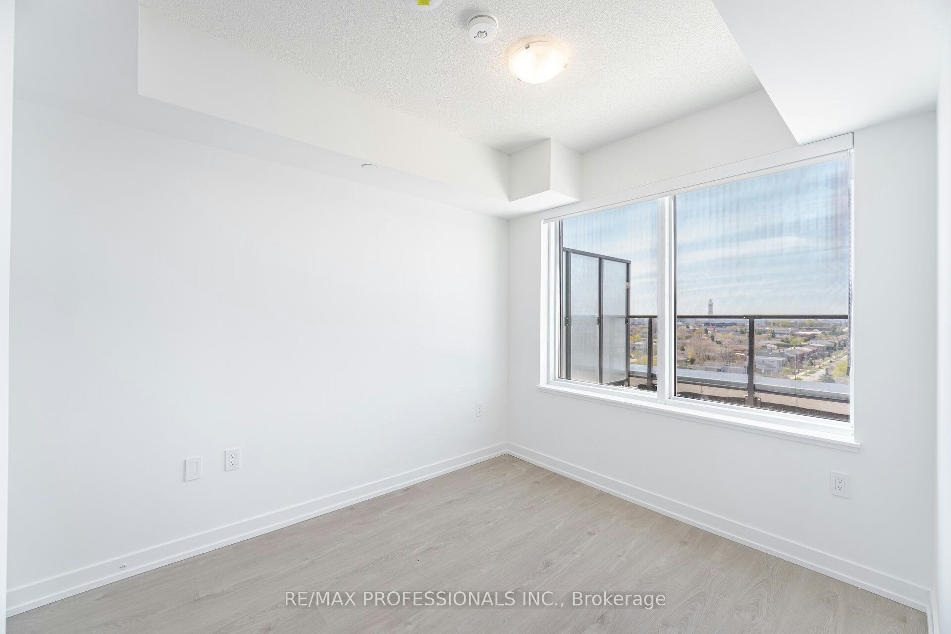 903-556 Marlee Avenue, Toronto, ON, M6B 0B1 - 16