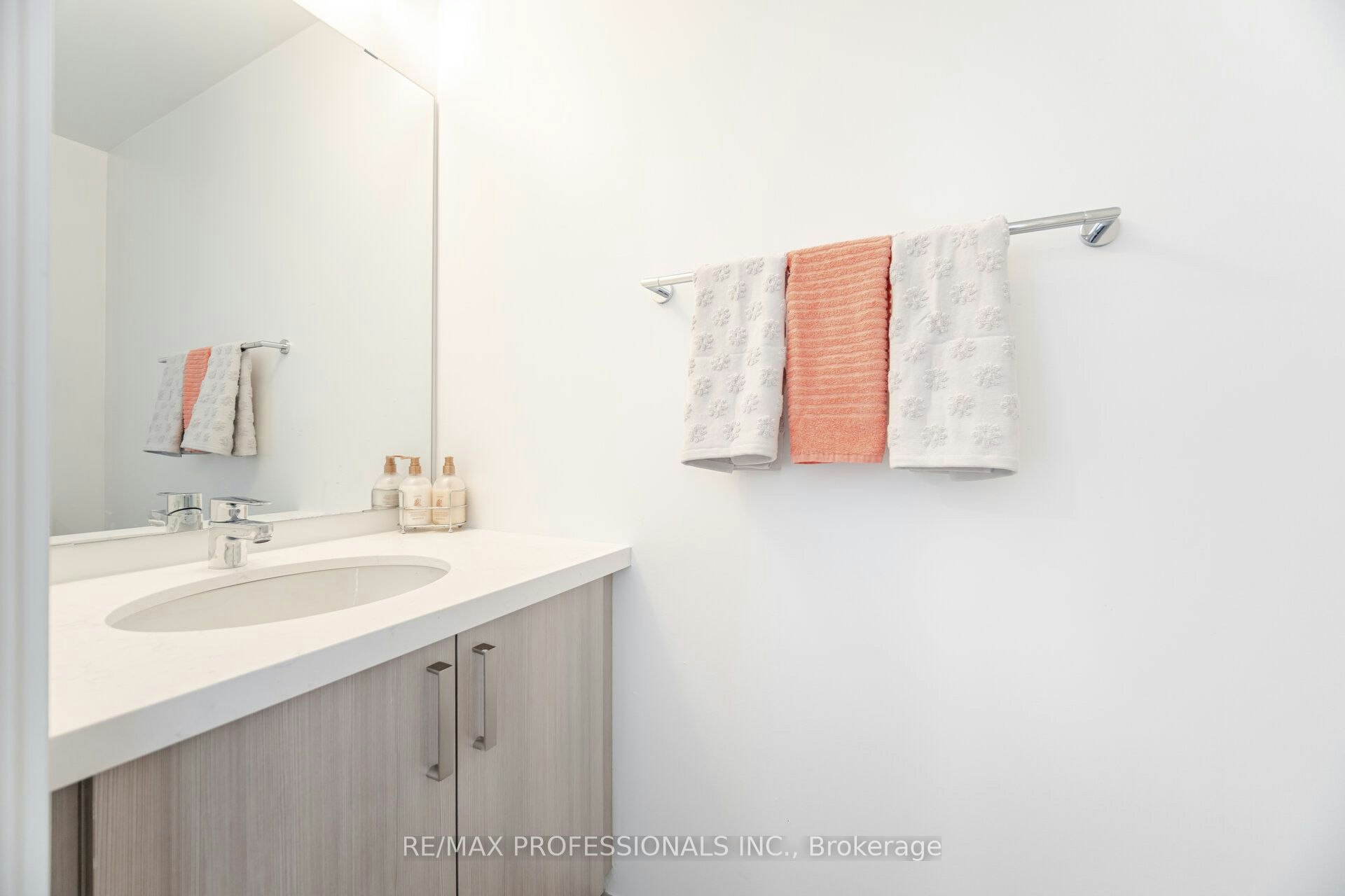 903-556 Marlee Avenue, Toronto, ON, M6B 0B1 - 18