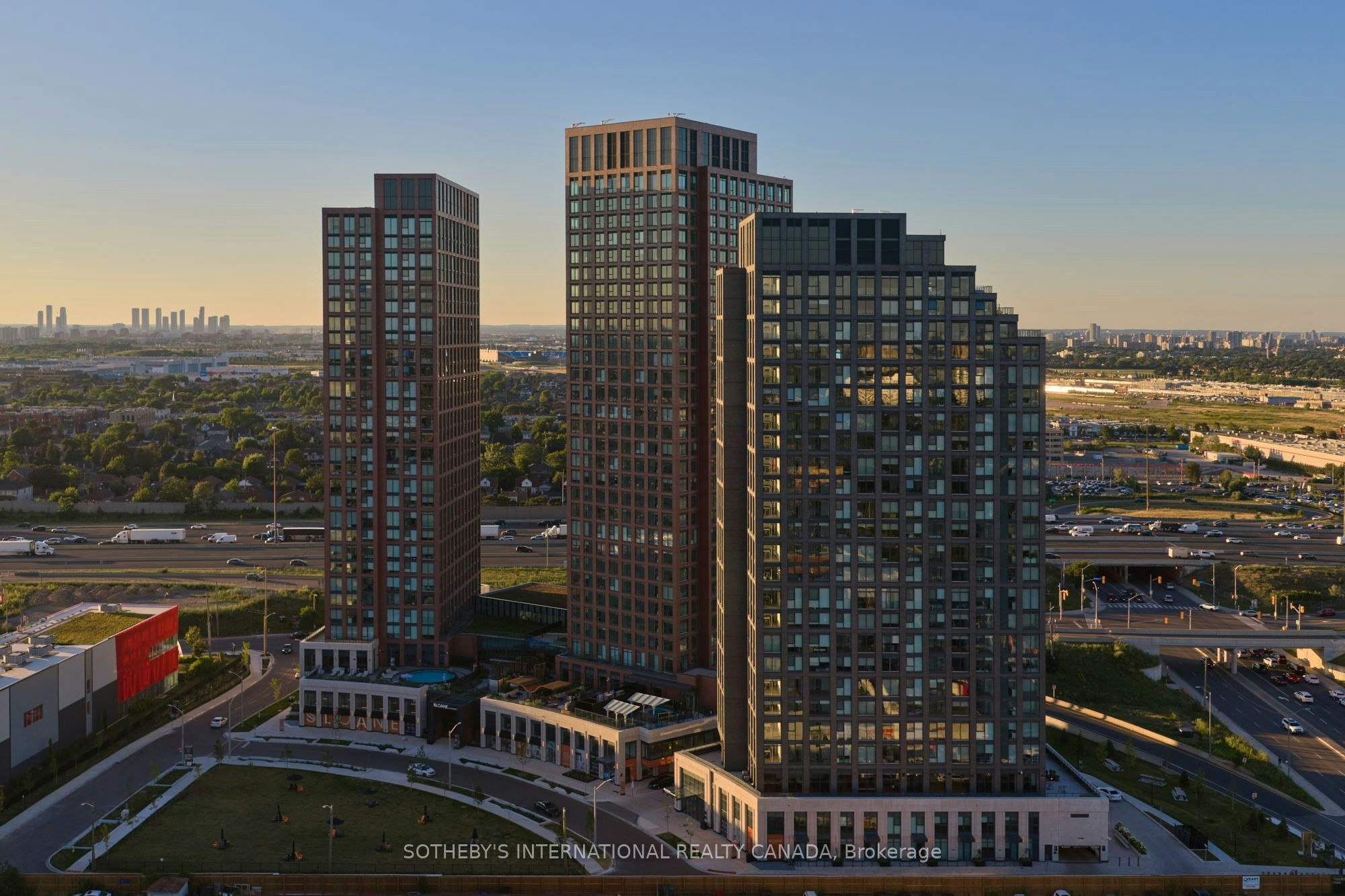 1706-29 York Garden Way, Toronto, ON, M6A 2V1 - 14