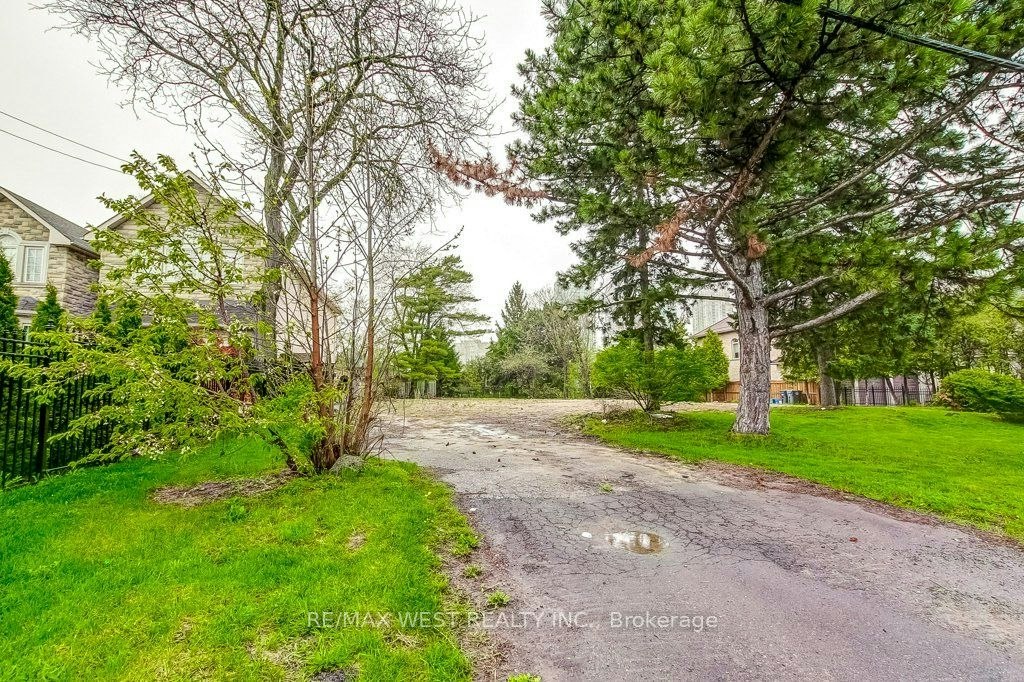 101 (Part Lot 2) Fairview Road W - 2