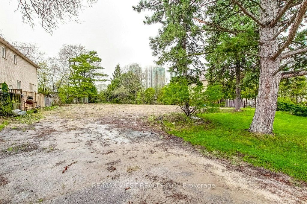 101 (Part Lot 1) Fairview Road W - 5