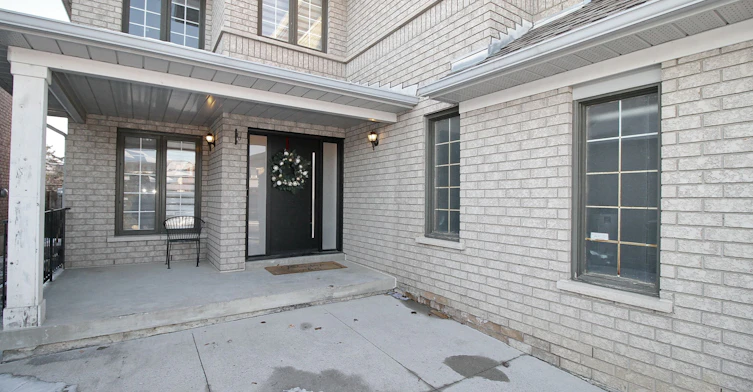32 Deerglen Drive, Brampton, ON, L6R 1M1 - 3